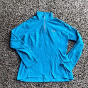The north face lightweight fleece top size women’s S